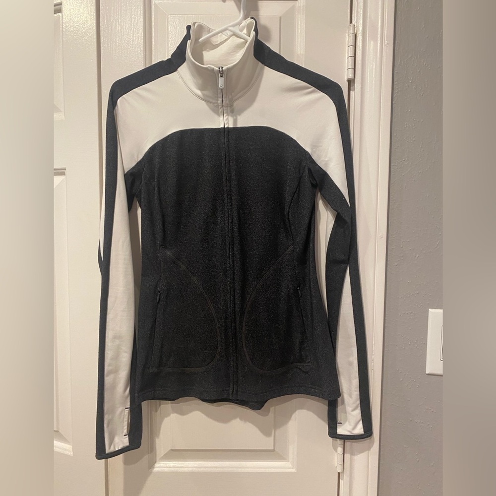 Gapfit light weight zip up. Dark grey and white. Size XS